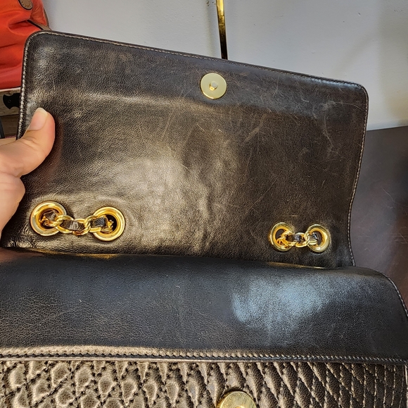 BALLY authentic vintage quilted leather two way shoulder crossbody - Picture 10 of 15